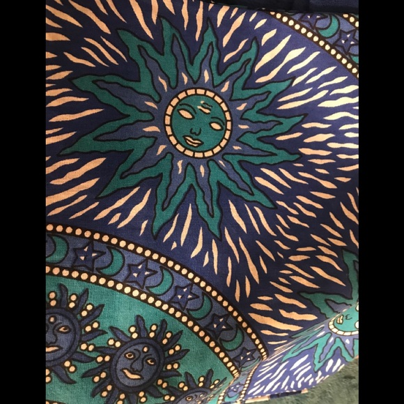 GYPSY ROSE TAPESTRY. LG/GY 01 - Picture 2 of 3